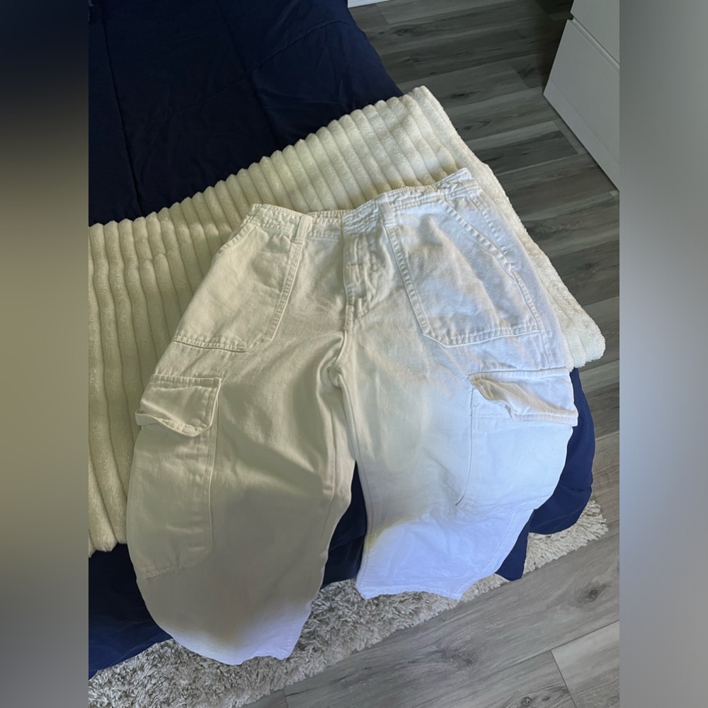 white zara cargo jeans